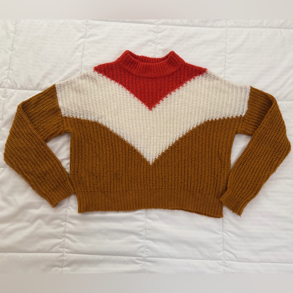 Forever 21 Women's Chevron Sweater - Red, White, and Brown